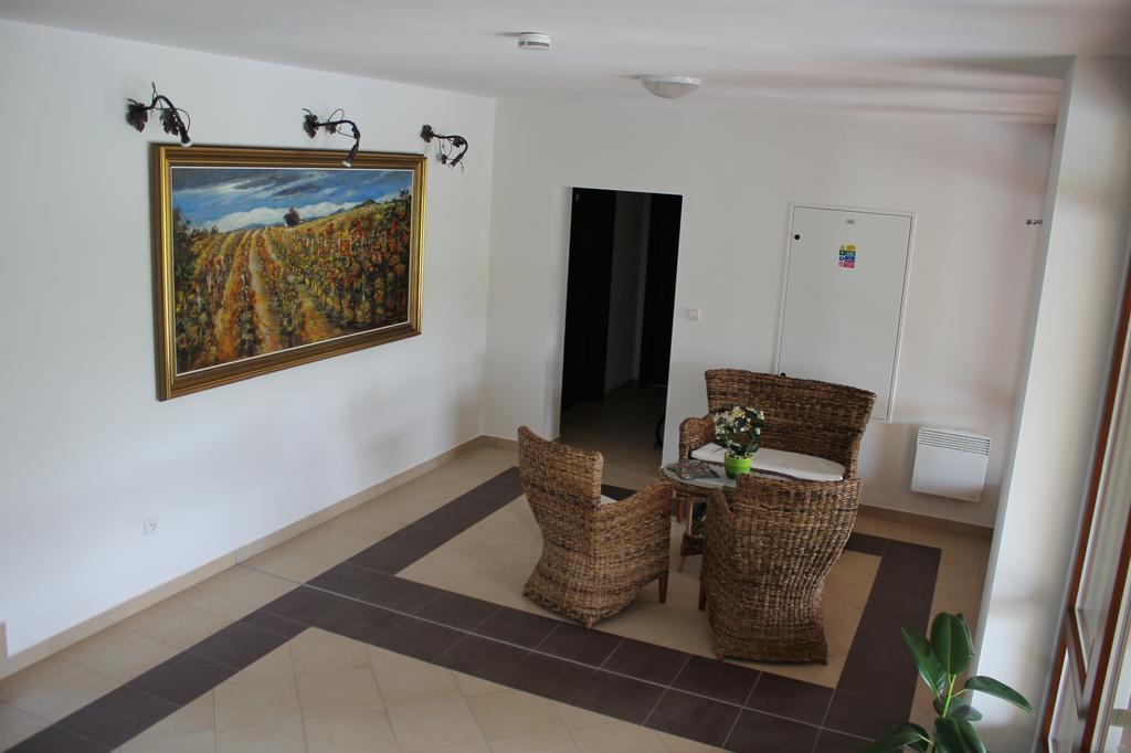 Penzion U Sklepu Hotell Hovorany Exteriör bild